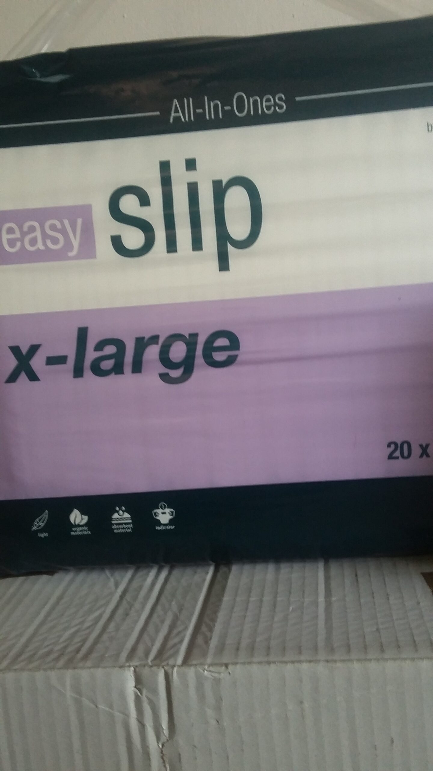 Bettschutzeinlagen und Windeln für Erwachsene