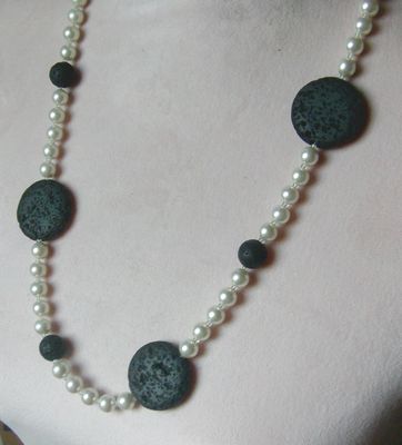 Perlen-Lavakete, Longkette, sportlich, chic und elegant
