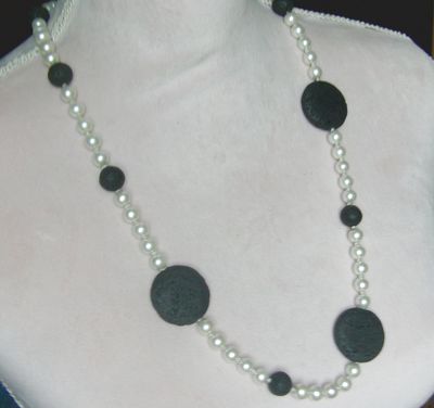 Perlen-Lavakete, Longkette, sportlich, chic und elegant