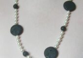 Perlen-Lavakete, Longkette, sportlich, chic und elegant