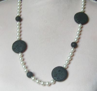 Perlen-Lavakete, Longkette, sportlich, chic und elegant