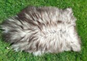 Flauschiges Schaffell Heidschnucke – Teppiche/Dekoration
